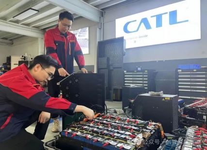 千亿新能源汽车三电维保蓝海，告别汽修内卷｜工厂直招加盟-深圳市创智为新能源技术有限公司
